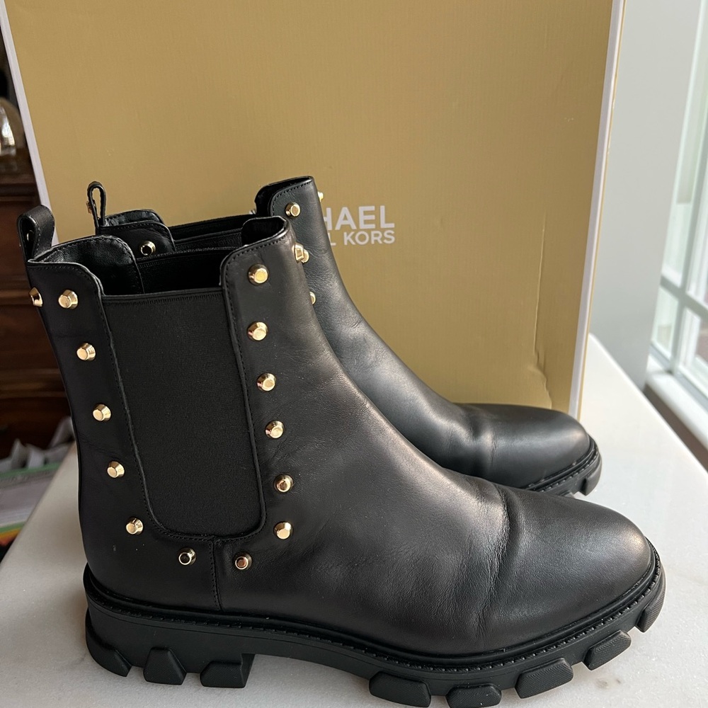 MICHAEL Michael Kors Black Leather Chelsea Boots with Gold Studs